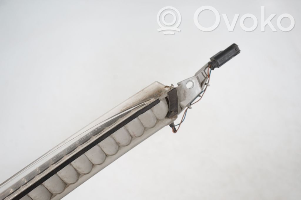 Third/center stoplight (6)