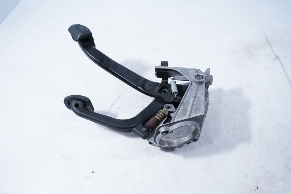 Pedal assembly (6)