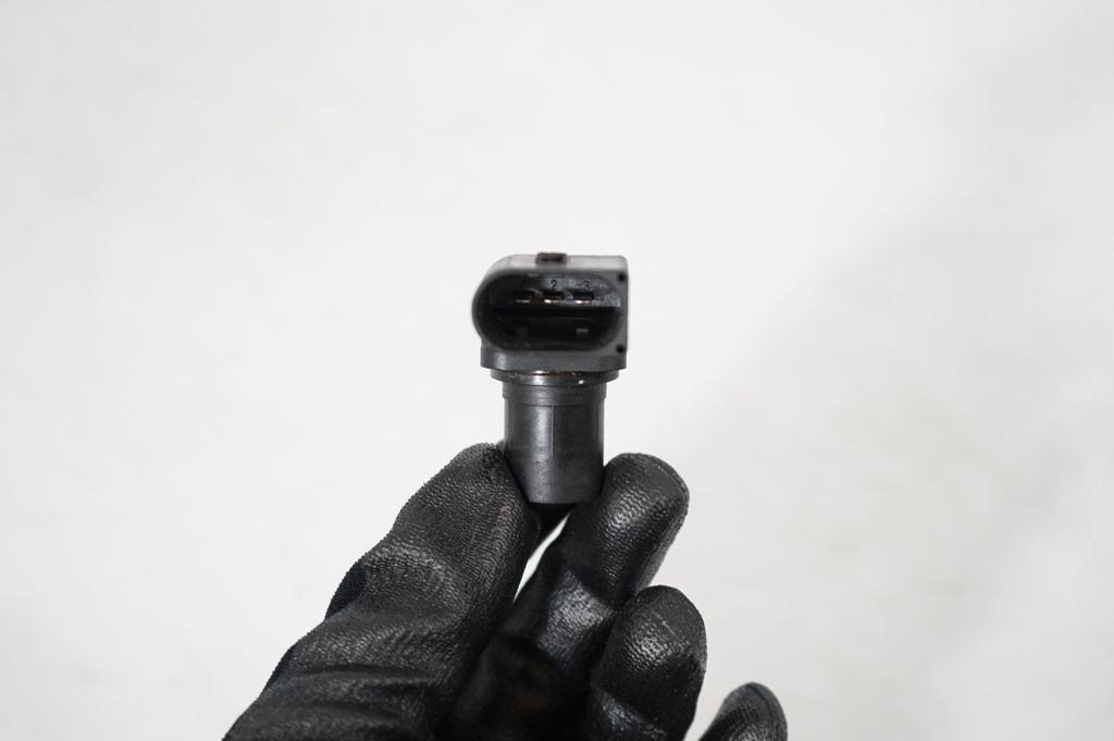 Camshaft position sensor (5)
