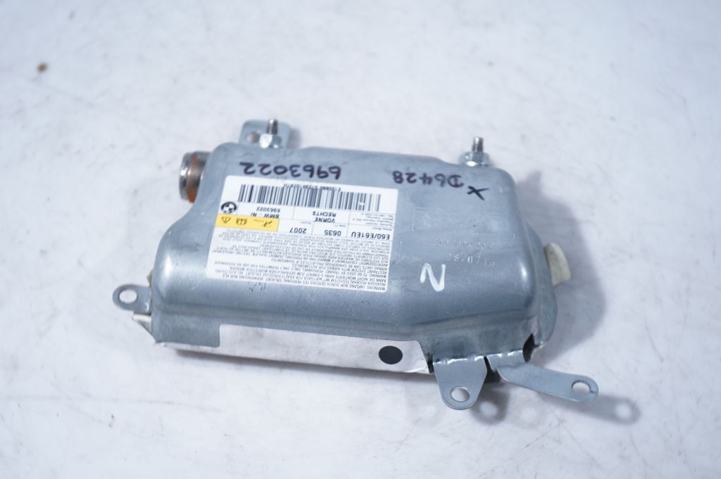 Front door airbag (3)