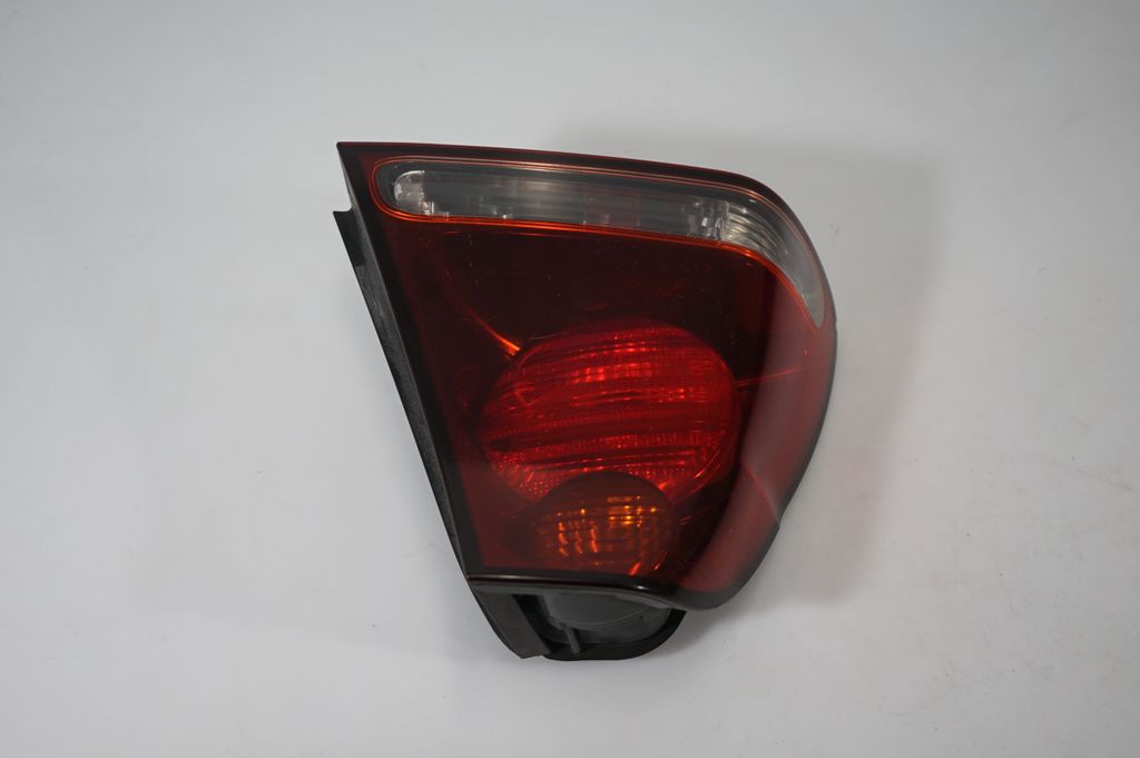 Rear/tail lights (3)