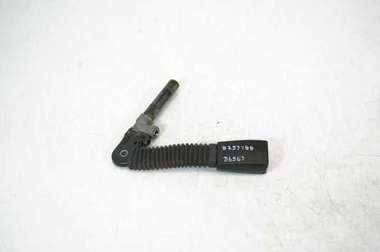 Front seatbelt buckle