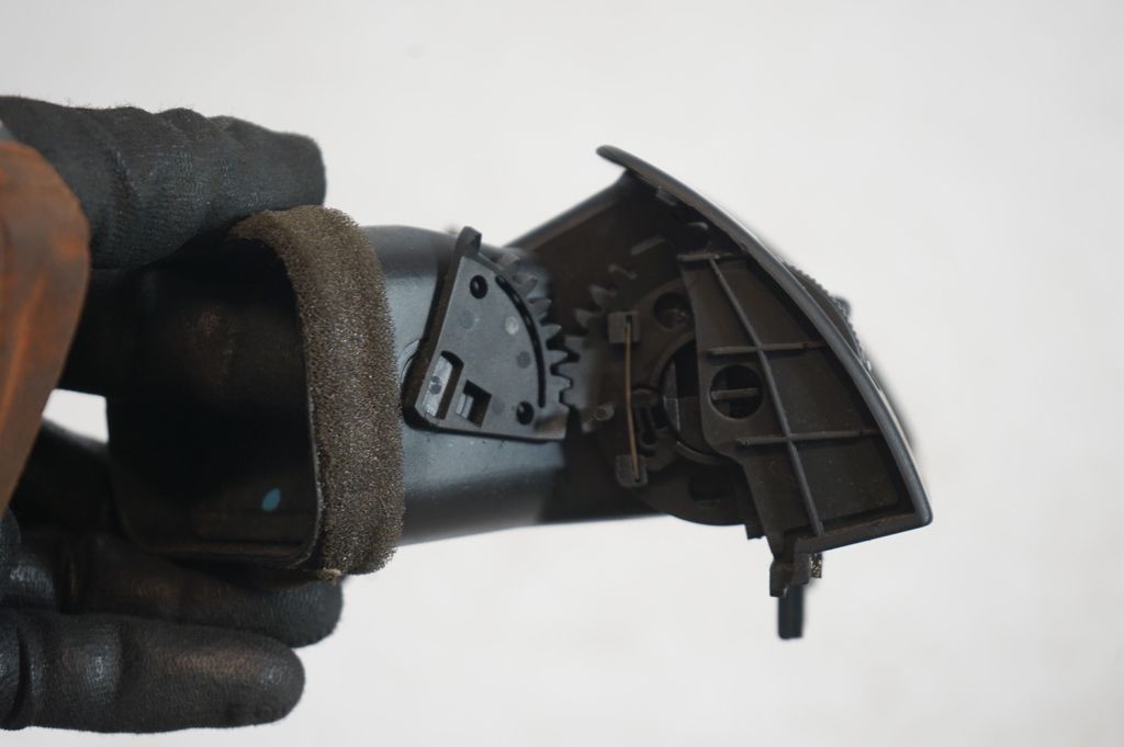 Dashboard side air vent grill/cover trim (6)