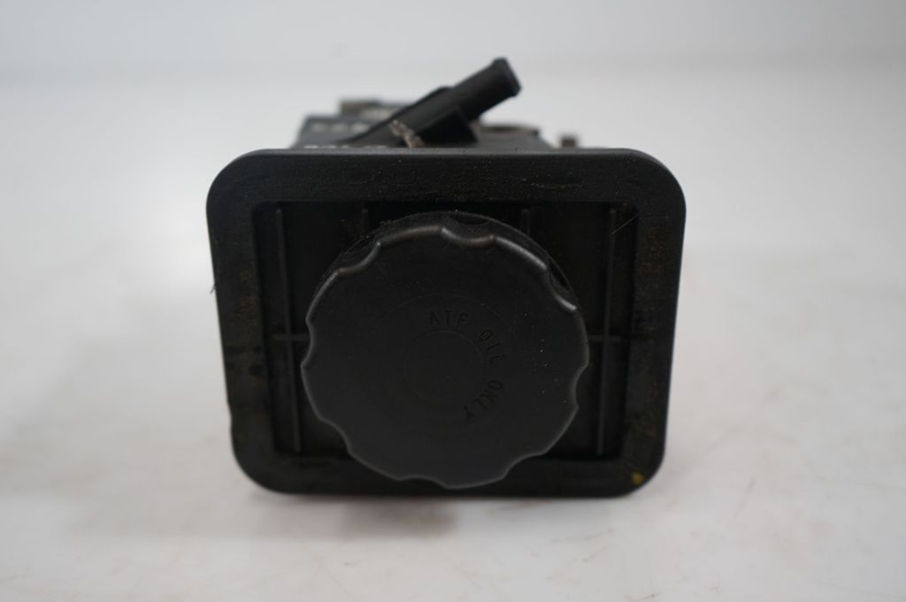 Power steering pump (8)