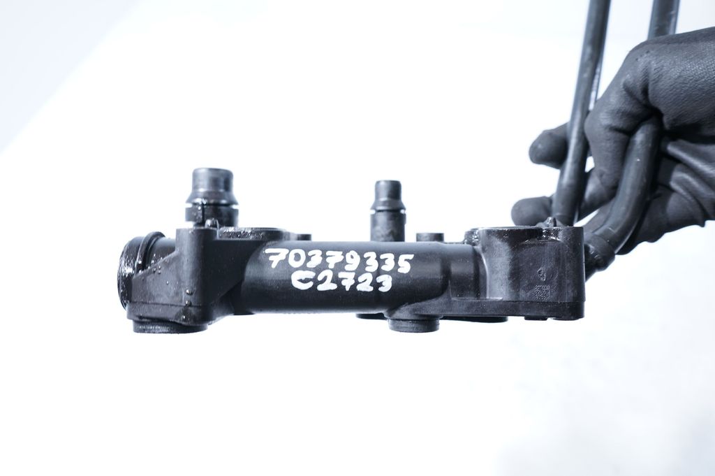 Oil filter mounting bracket (9)