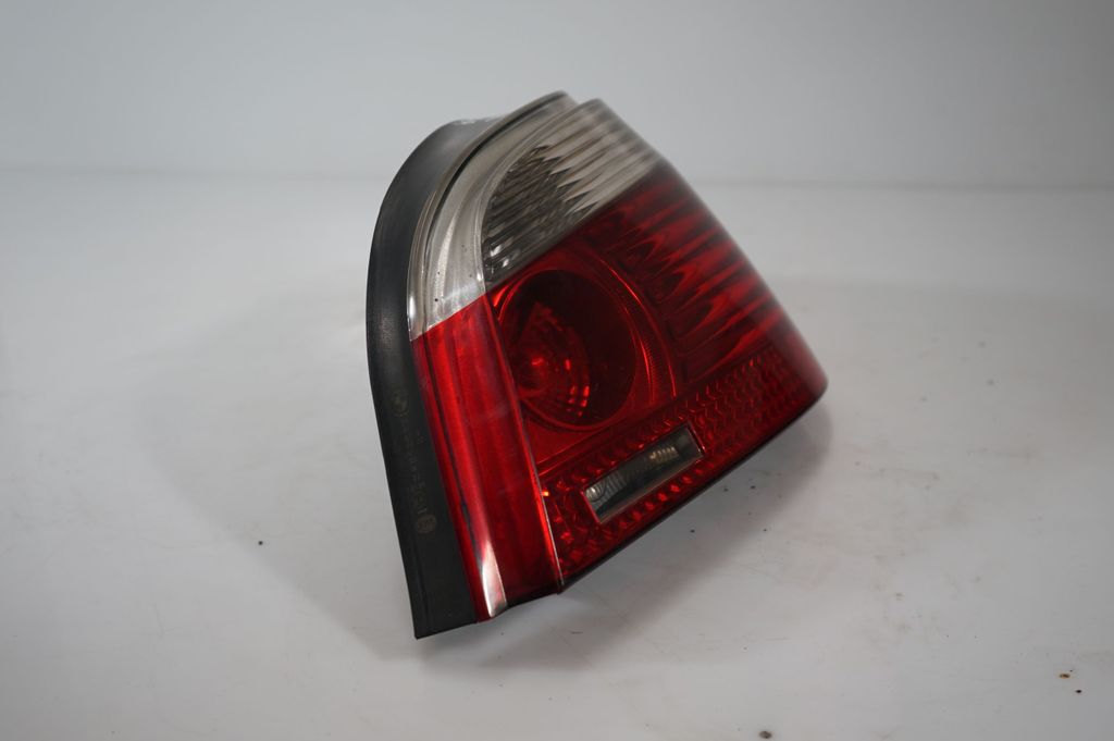 Rear/tail lights (9)