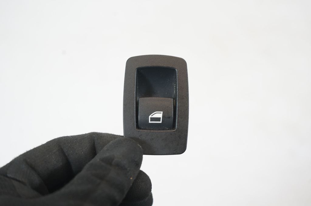 Electric window control switch (6)