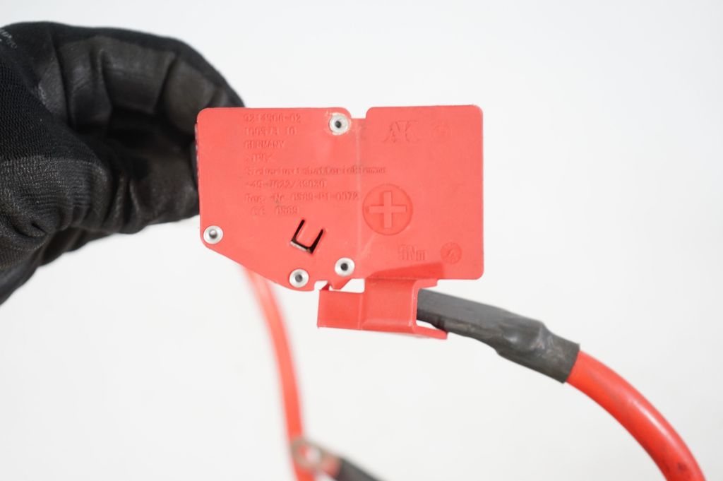 Positive cable (battery) (6)