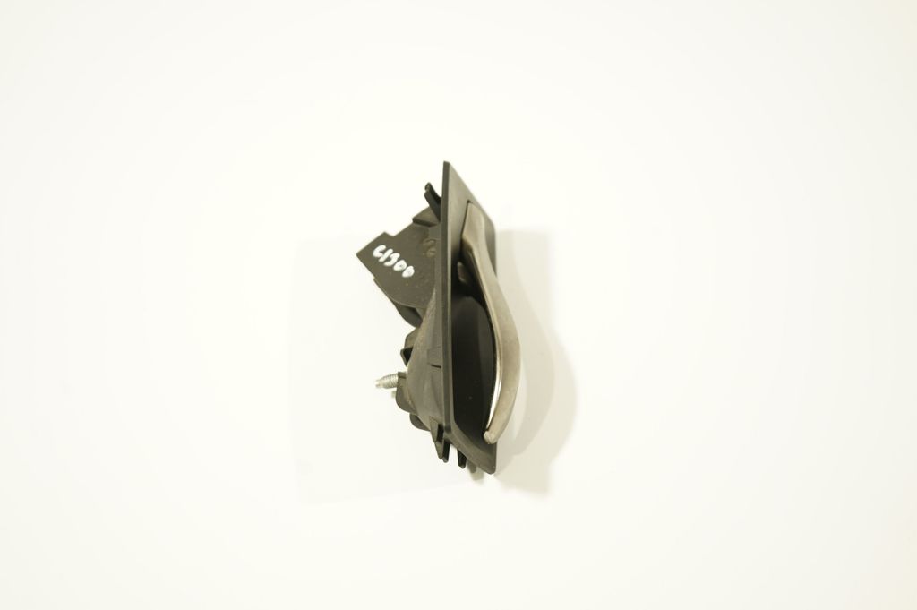 Rear door interior handle (2)
