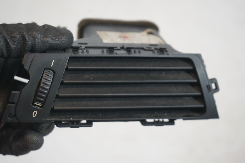 Dashboard side air vent grill/cover trim (7)