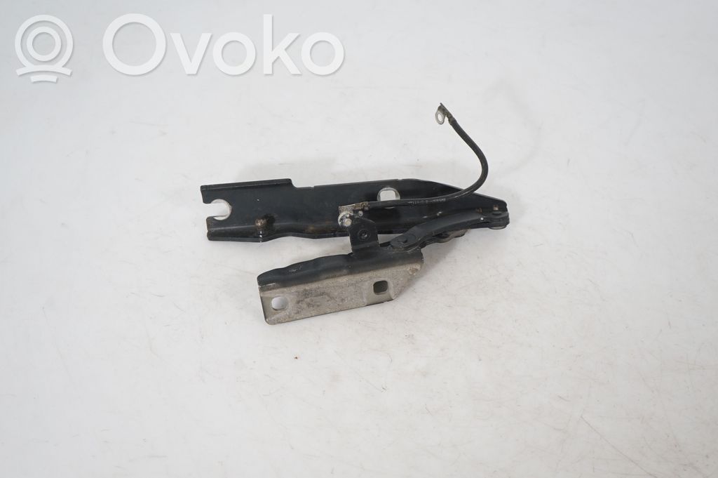 Engine bonnet/hood hinges (5)