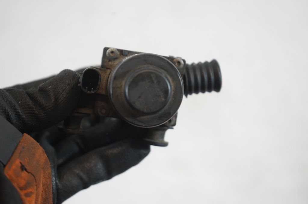 Coolant heater control valve (7)