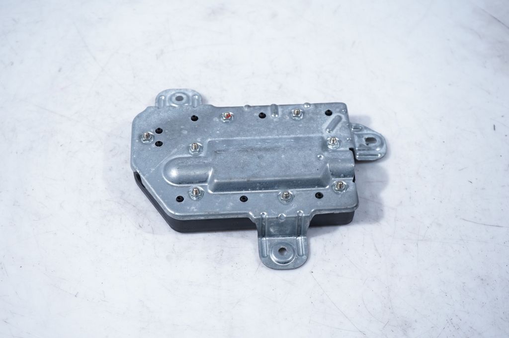 Front door airbag (6)