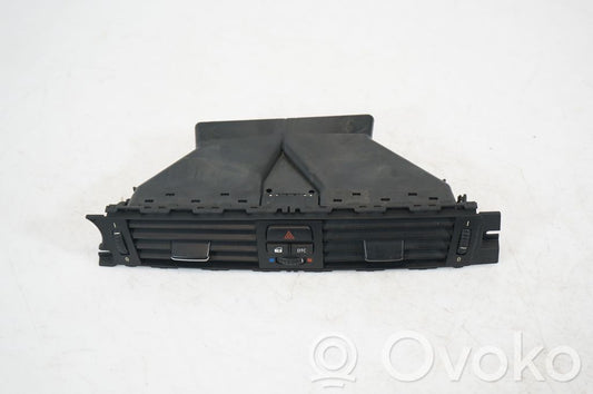Dash center air vent grill