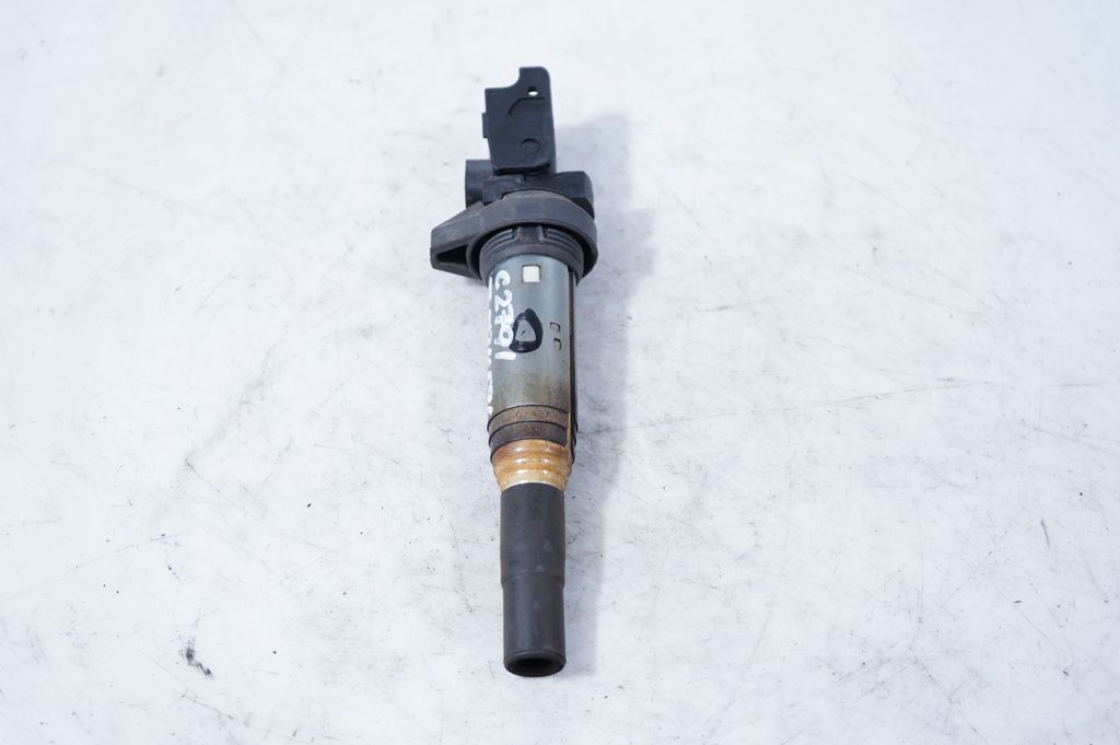 High voltage ignition coil
