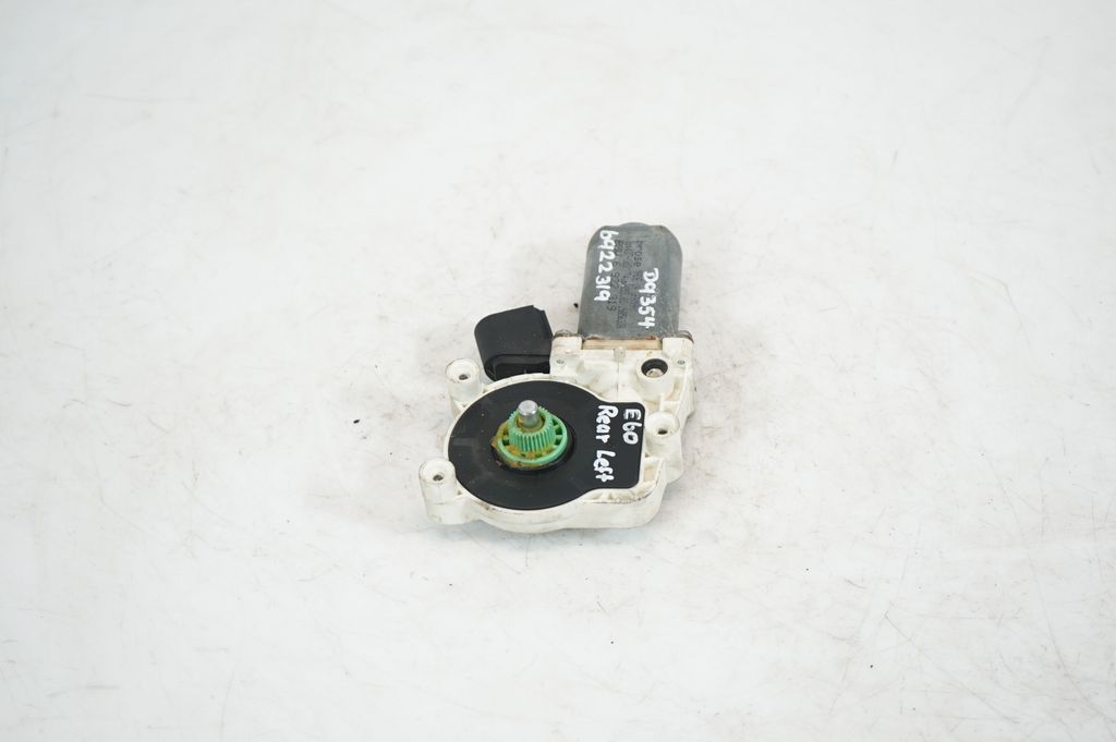 Rear door window regulator motor (2)