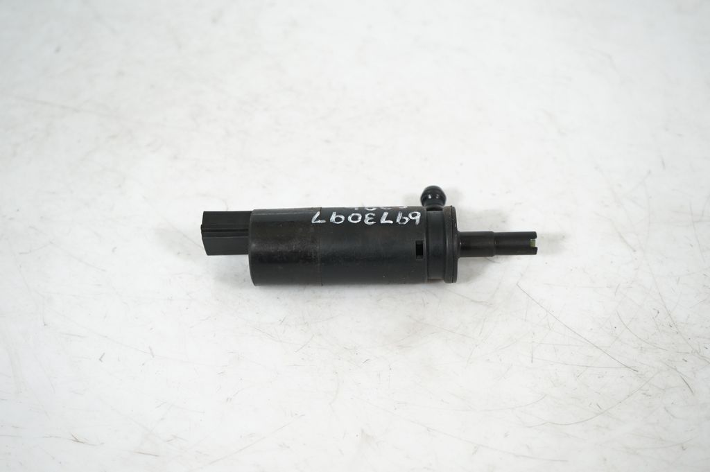 Headlight washer pump (3)