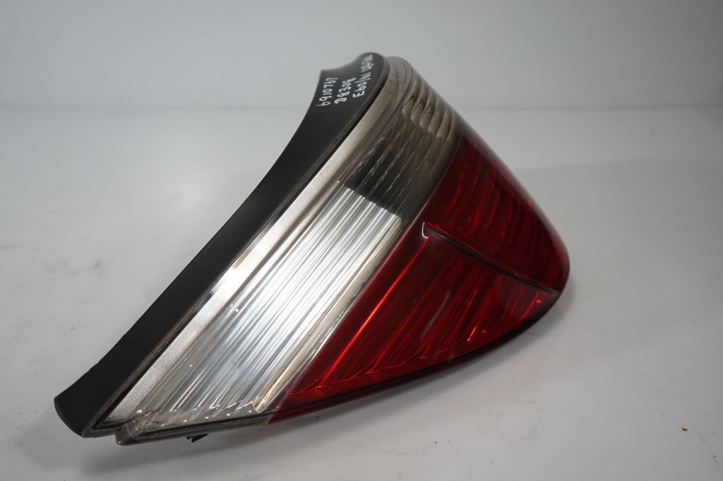 Rear/tail lights (7)