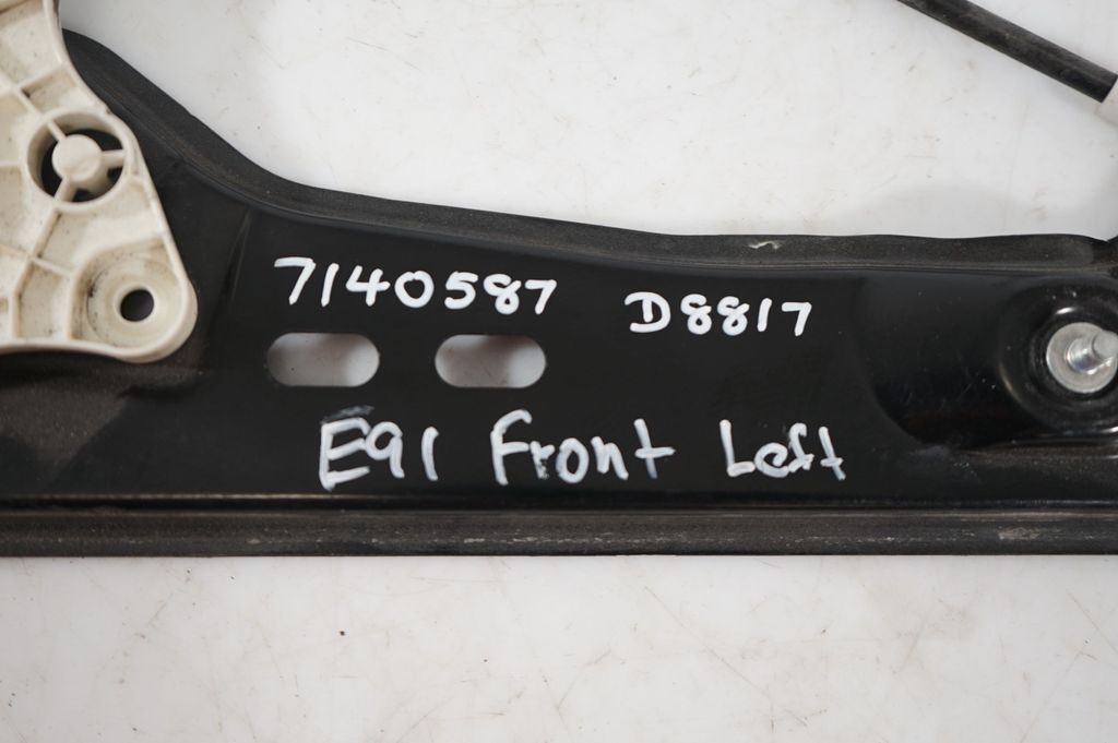 Front door window regulator with motor (9)