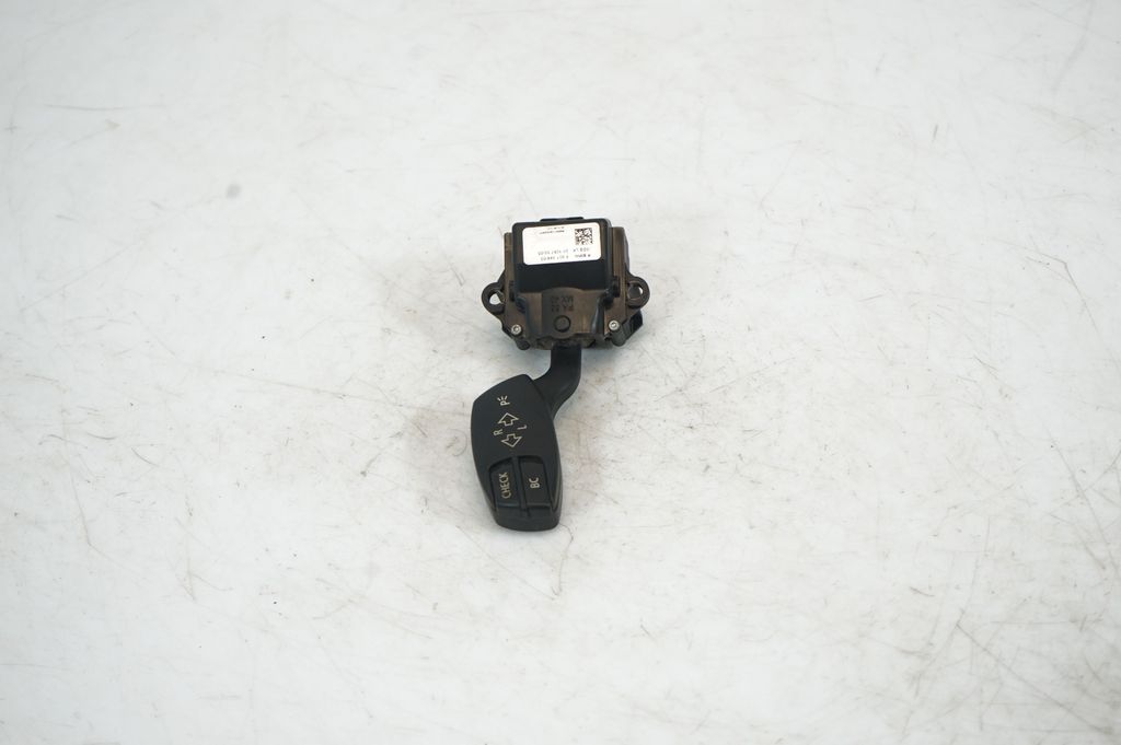 Wiper control stalk (4)