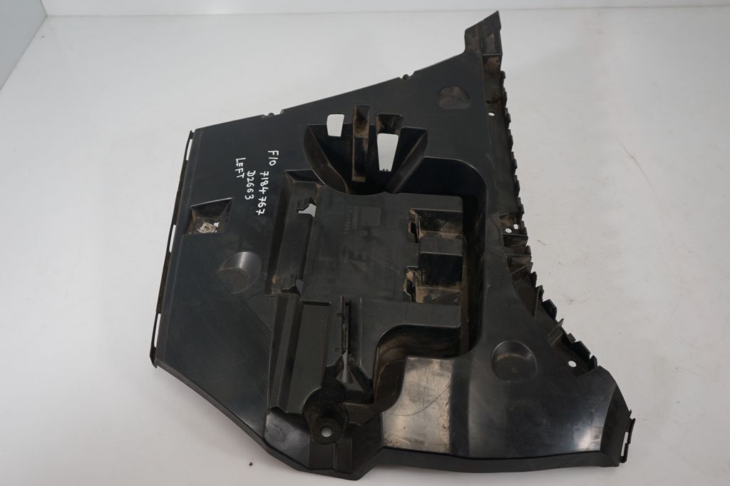 Rear bumper mounting bracket (2)