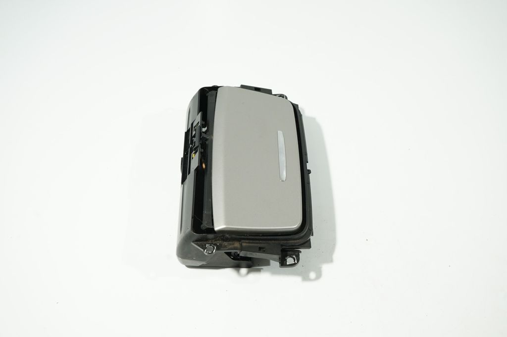 Dashboard glove box trim (4)
