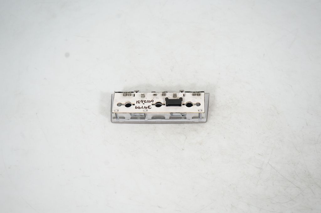 Front seat light (5)