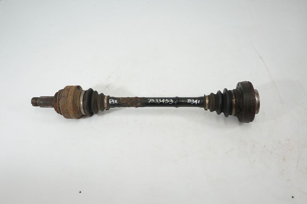 Rear driveshaft