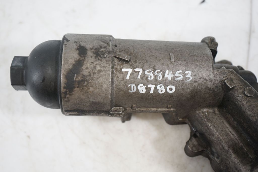 Oil filter mounting bracket (10)