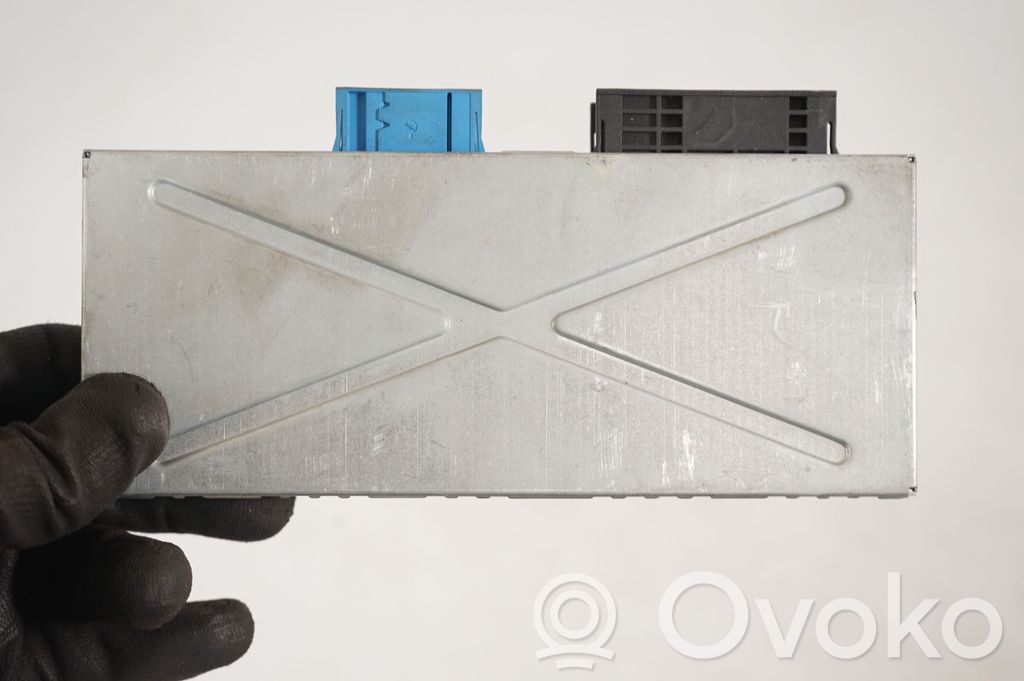 Gateway control module (7)