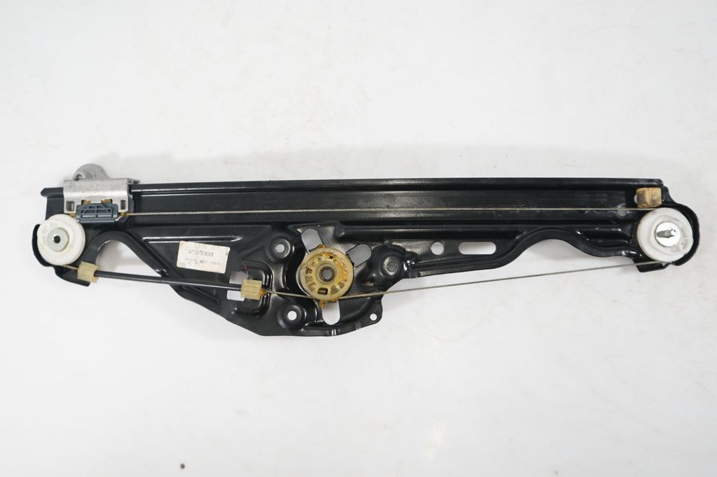 Rear door window regulator with motor (6)