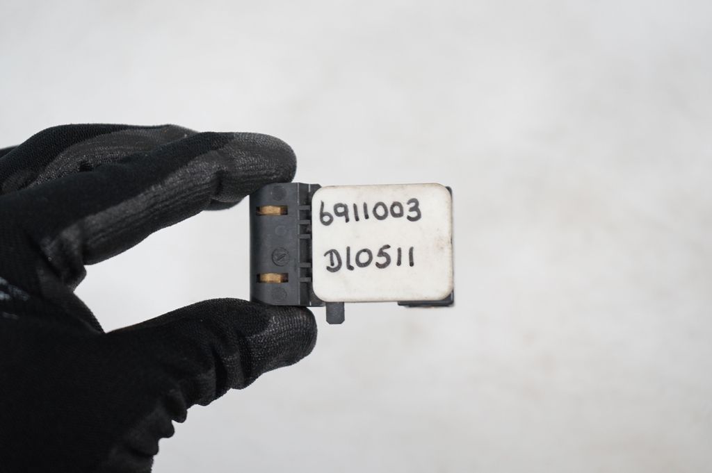 Airbag deployment crash/impact sensor (7)