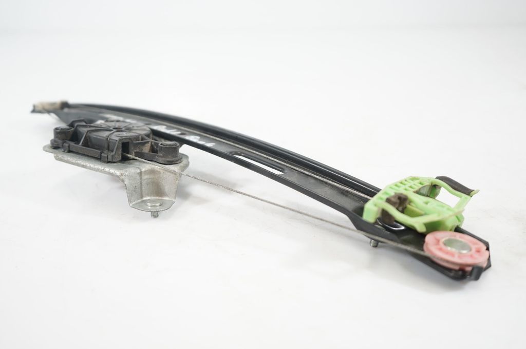 Front door window regulator with motor (6)