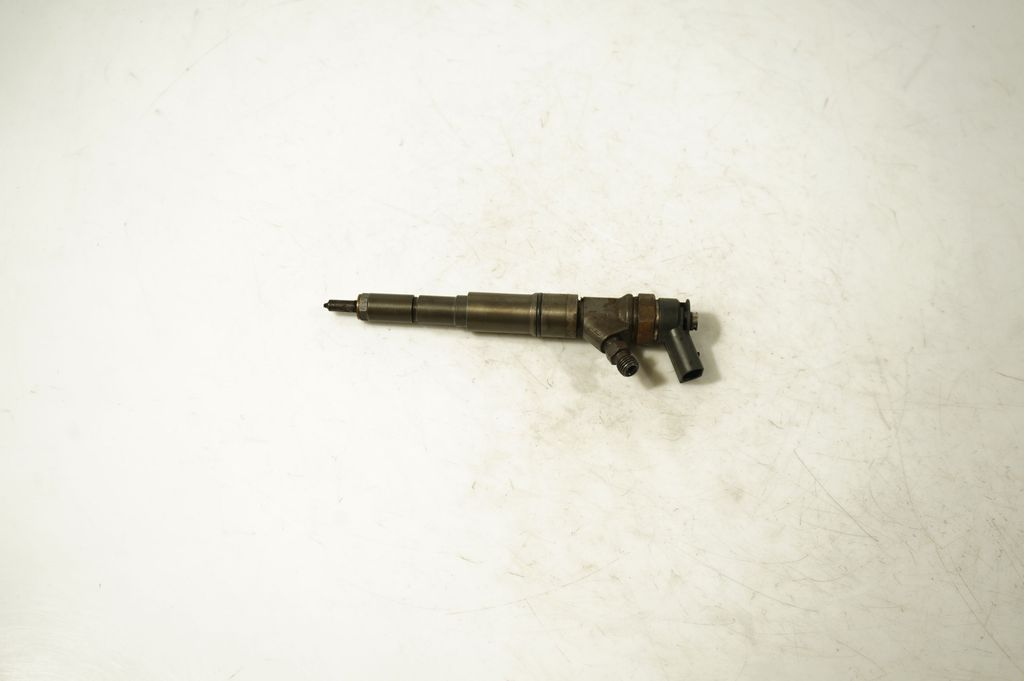 Fuel injector (4)