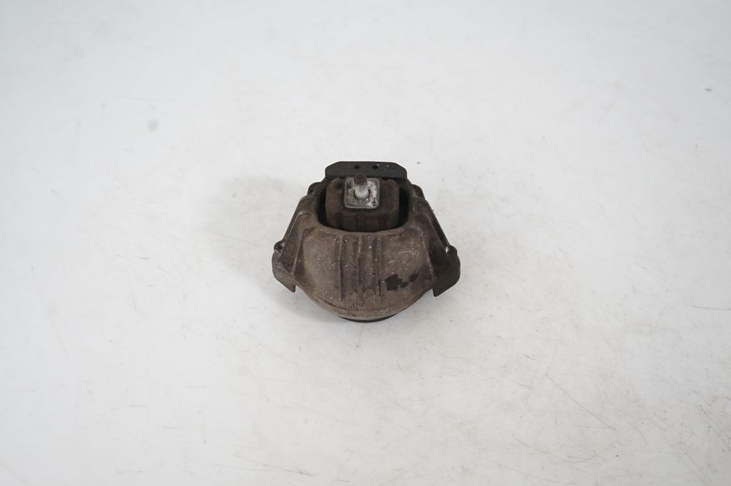 Engine mount bracket (3)