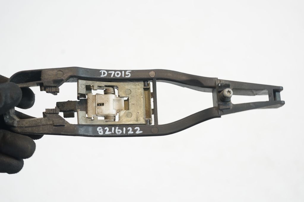 Front door exterior handle (7)