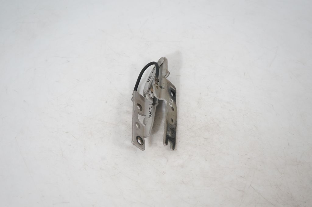 Engine bonnet/hood hinges (2)