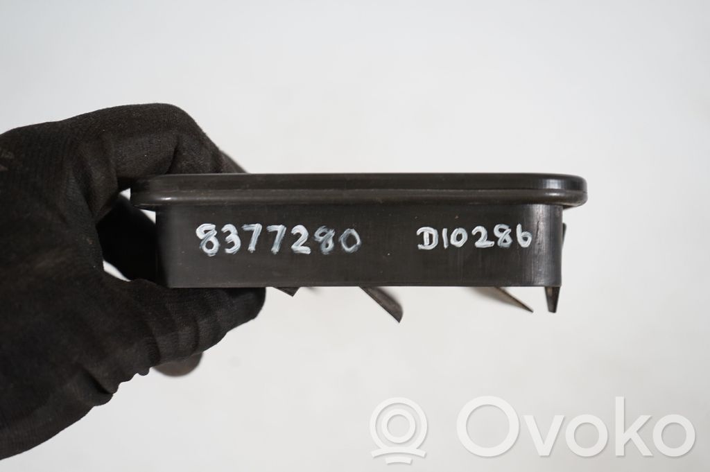 Quarter panel pressure vent (8)