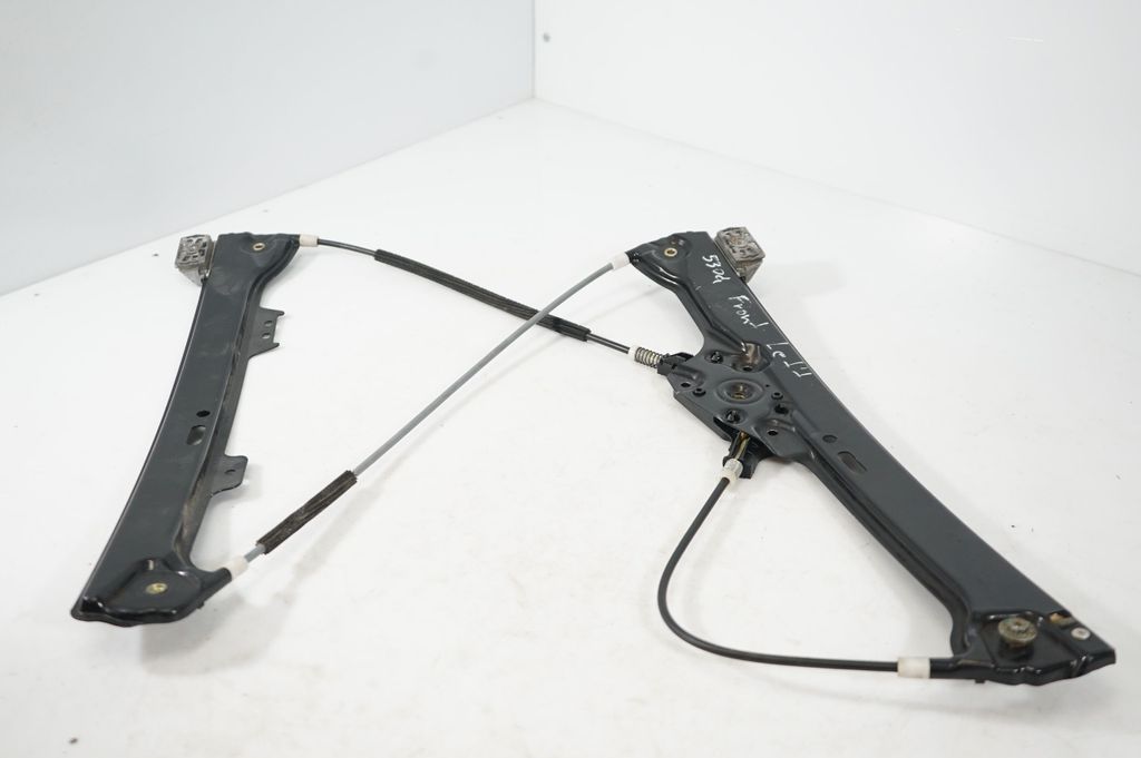 Front door window regulator with motor (6)