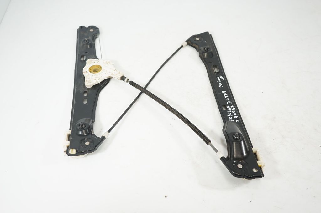 Front door window regulator with motor (4)