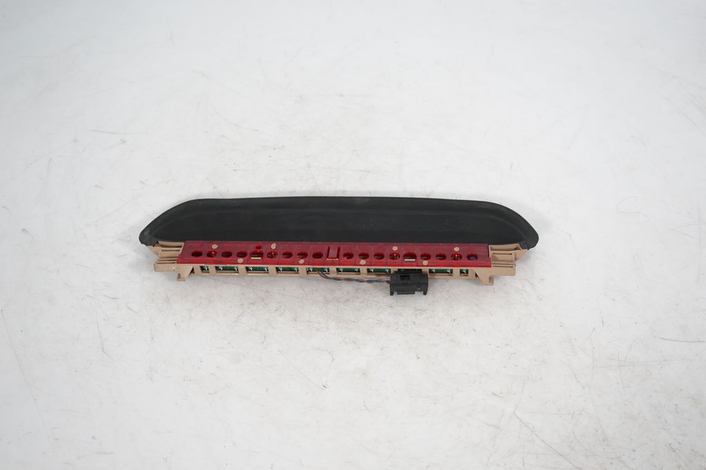 Third/center stoplight (3)