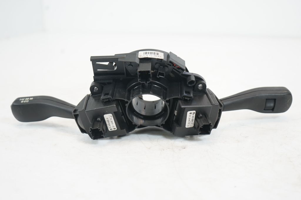 Wiper turn signal indicator stalk/switch (8)