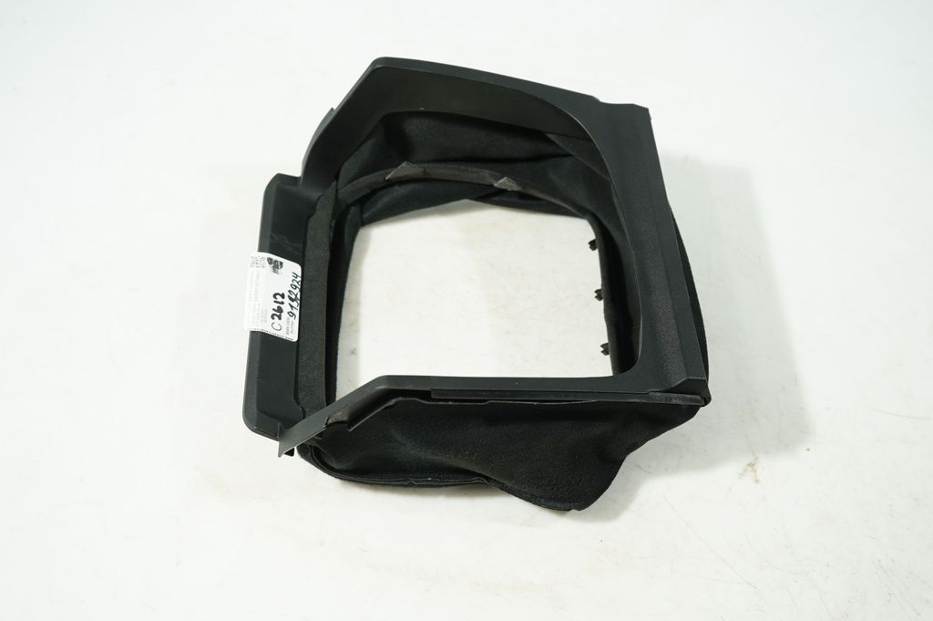 Steering wheel column trim (4)