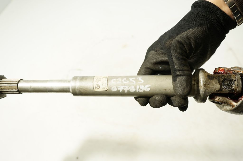 Steering column universal joint (9)