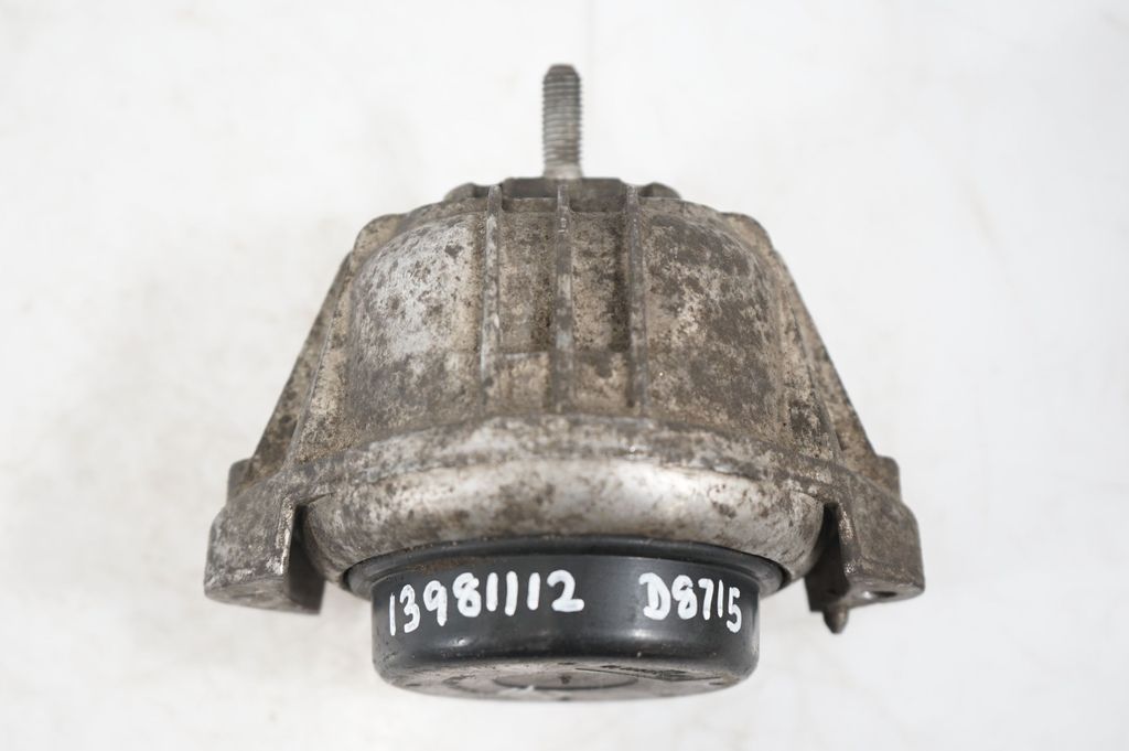 Engine mount bracket (8)