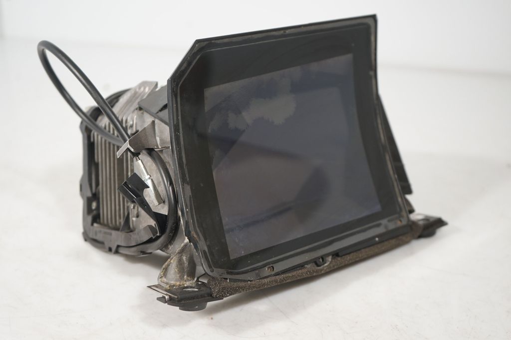 Head up display screen (7)