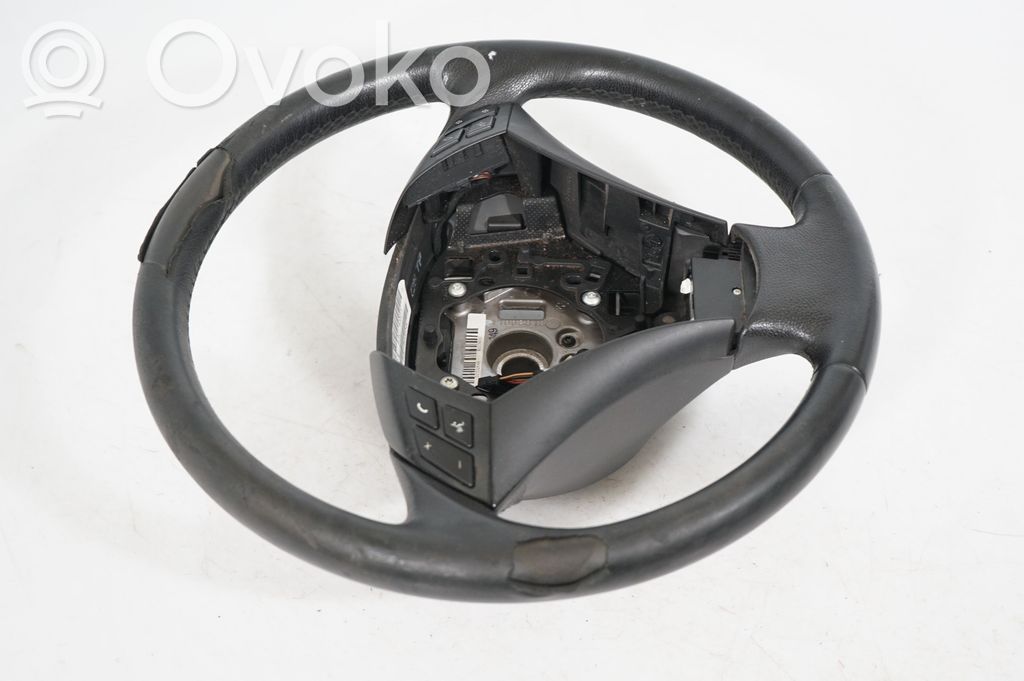 Steering wheel (4)