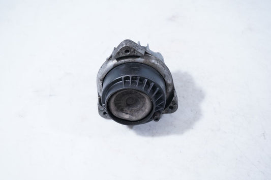 Engine mount bracket