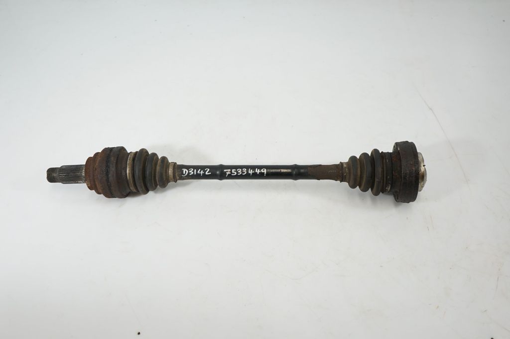 Rear driveshaft