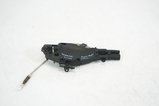 Front door coupe exterior handle/bracket